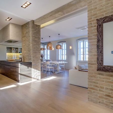 Apartments Argemonia Mali Losinj Bagian luar foto