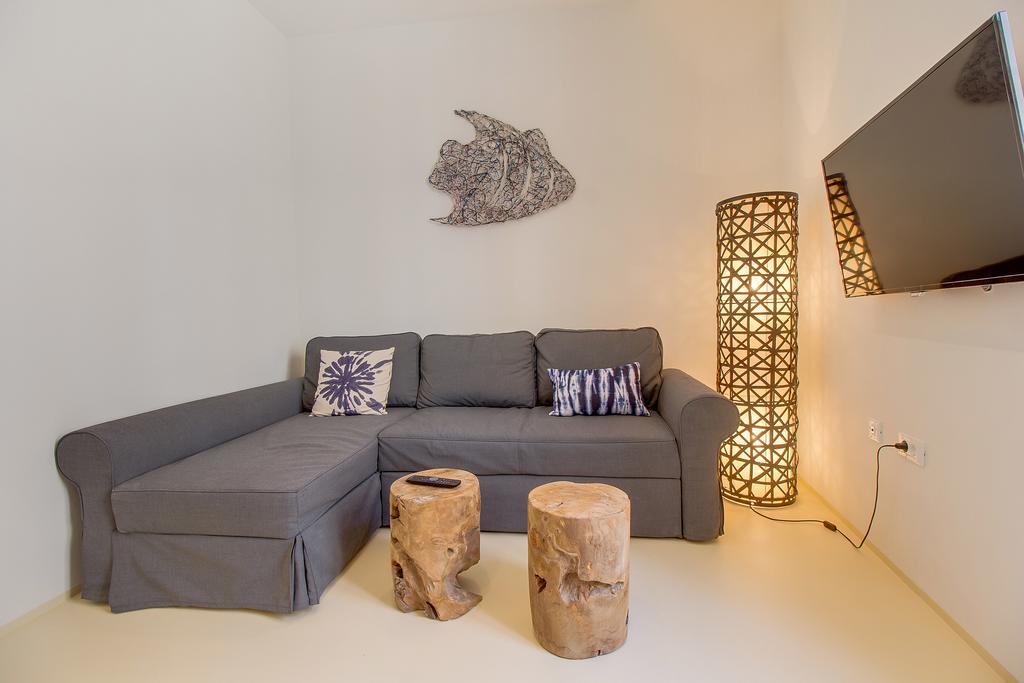 Apartments Argemonia Mali Losinj Bagian luar foto