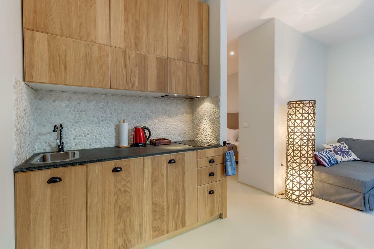 Apartments Argemonia Mali Losinj Bagian luar foto