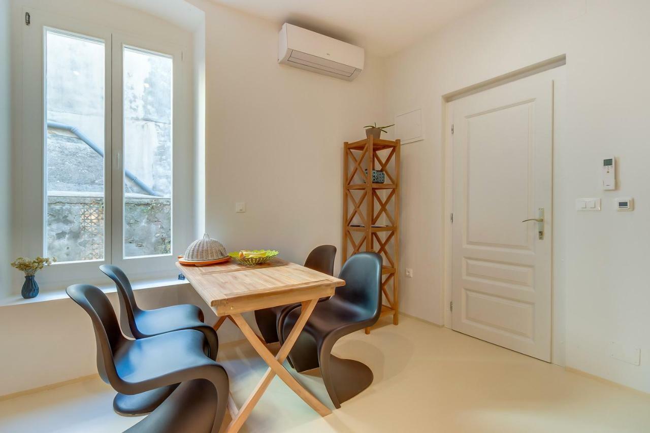 Apartments Argemonia Mali Losinj Bagian luar foto